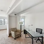 Pp 1114 Beautiful Professional 1Br Apt, Pool