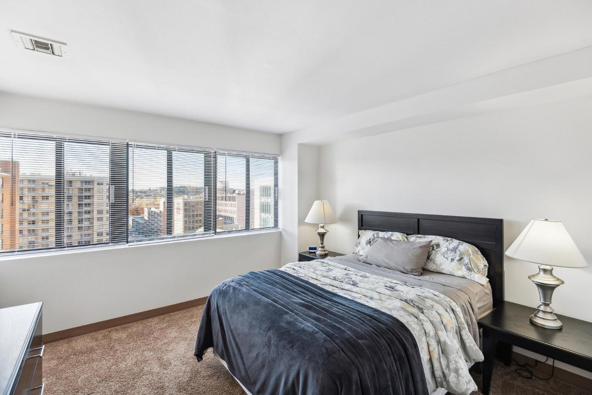 Pp 1114 Beautiful Professional 1br Apt, Pool Apartment *