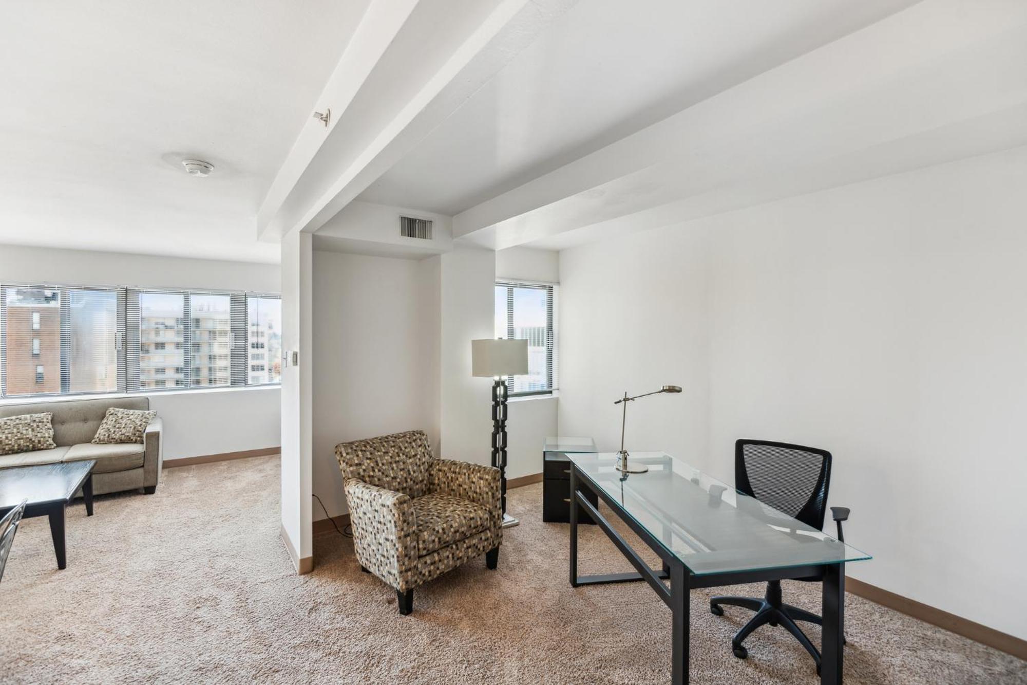 Apartment Pp 1114 Beautiful Professional 1br Apt, Pool Harrisburg