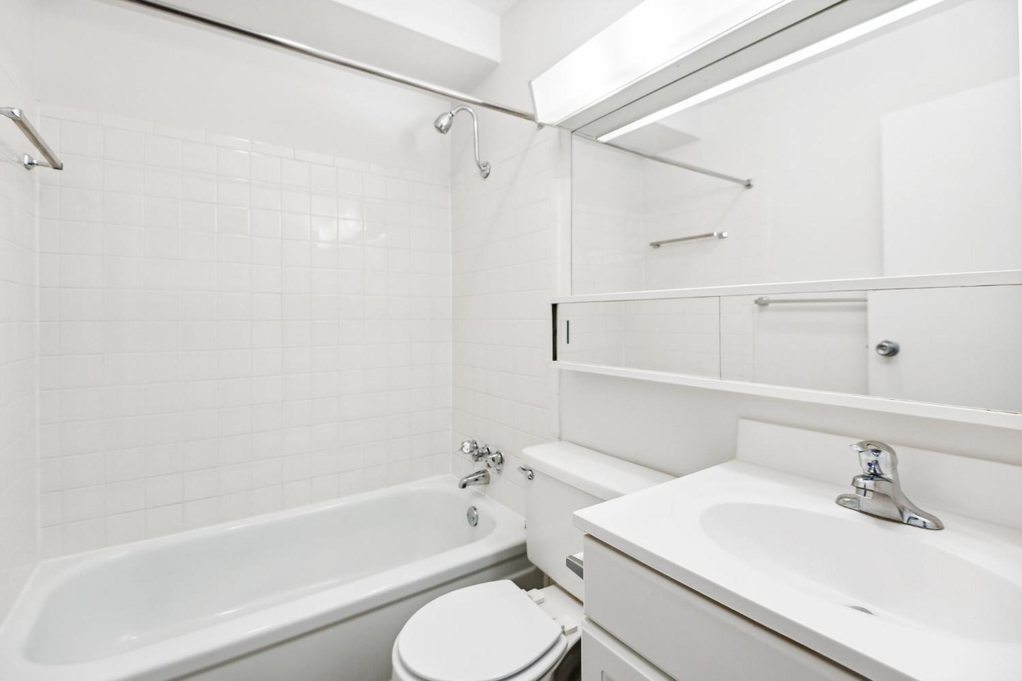 Pp 1114 Beautiful Professional 1br Apt, Pool * Harrisburg