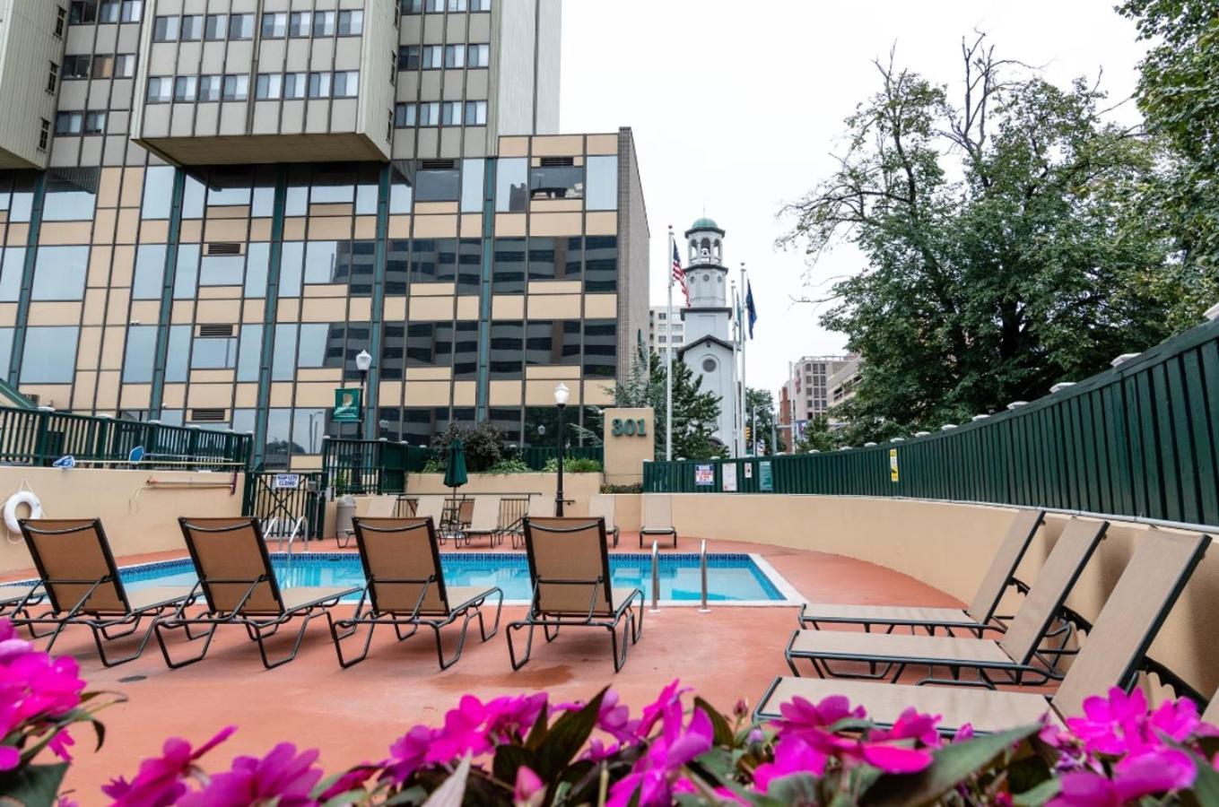 Pp 1114 Beautiful Professional 1br Apt, Pool * Harrisburg