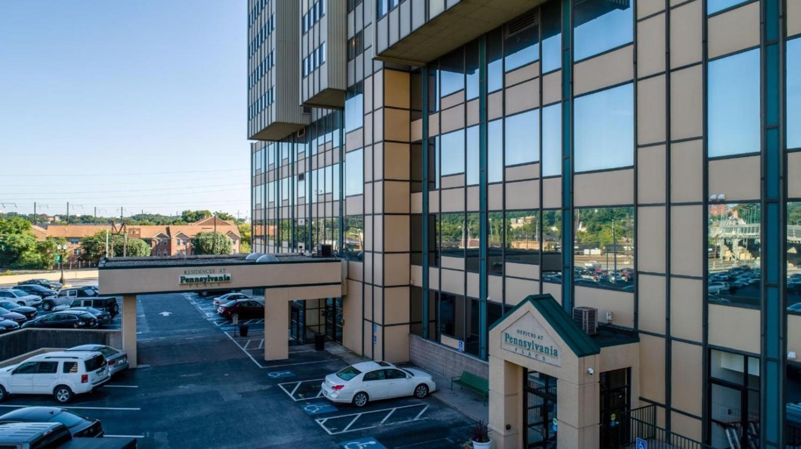 Pp 1114 Beautiful Professional 1br Apt, Pool Apartment *