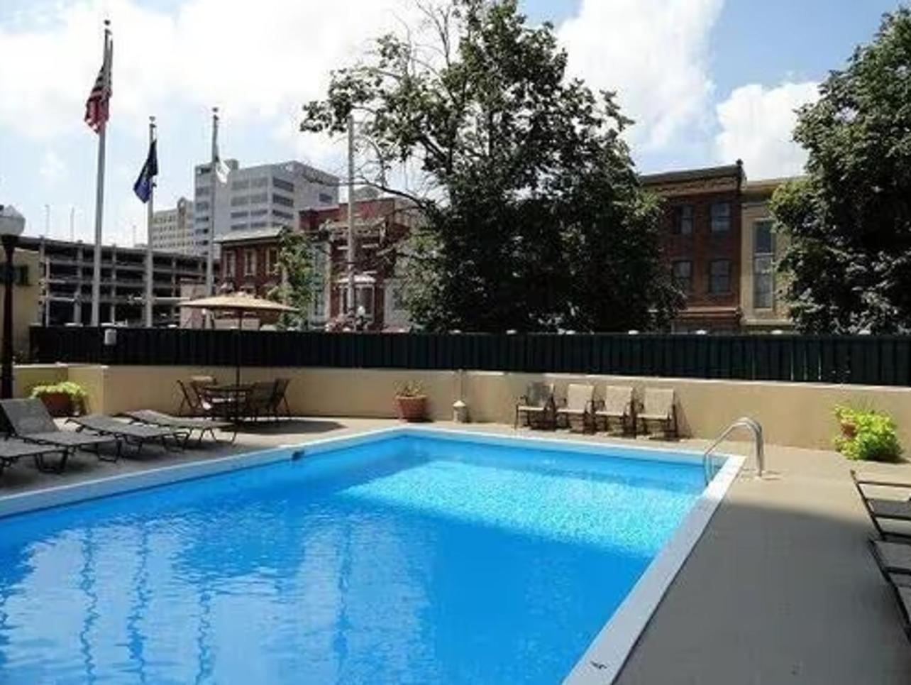 Pp 1114 Beautiful Professional 1br Apt, Pool Apartment *